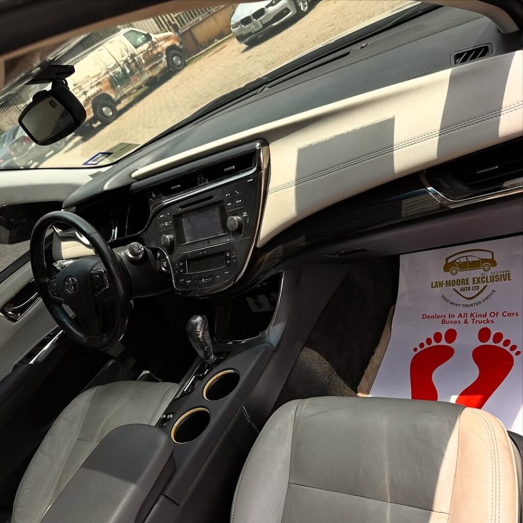 2014 Toyota Avalon XLE