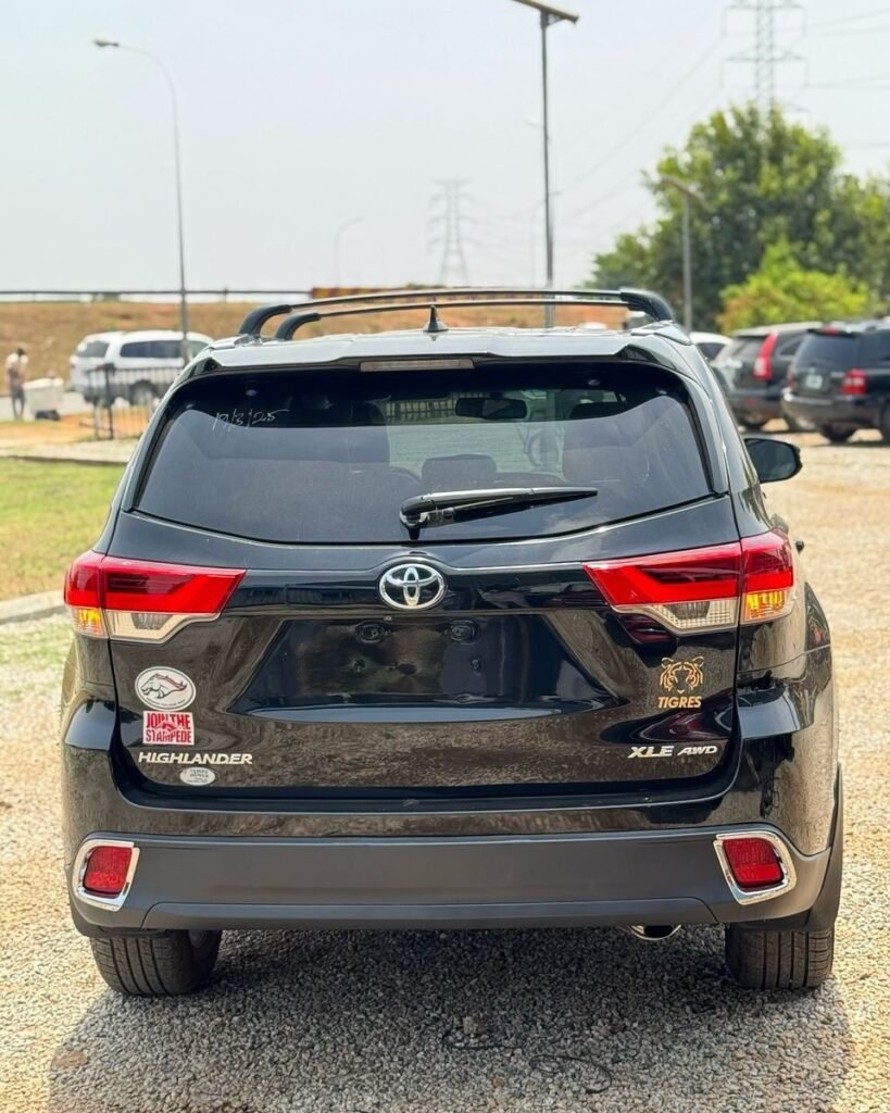 Foreign used 2014 Toyota Highlander XLE