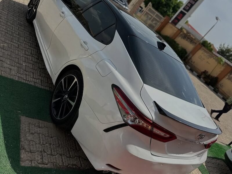 2019 Toyota Camry XSE