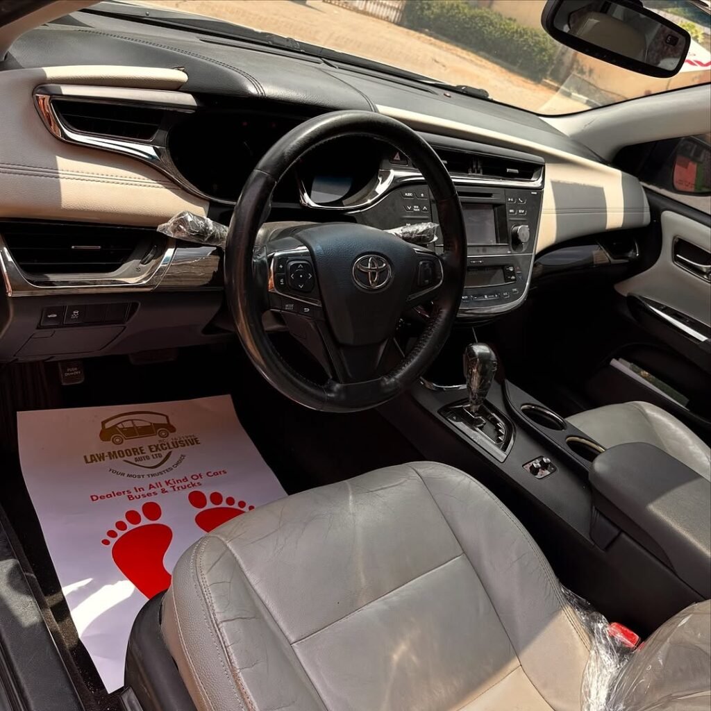 2014 Toyota Avalon XLE