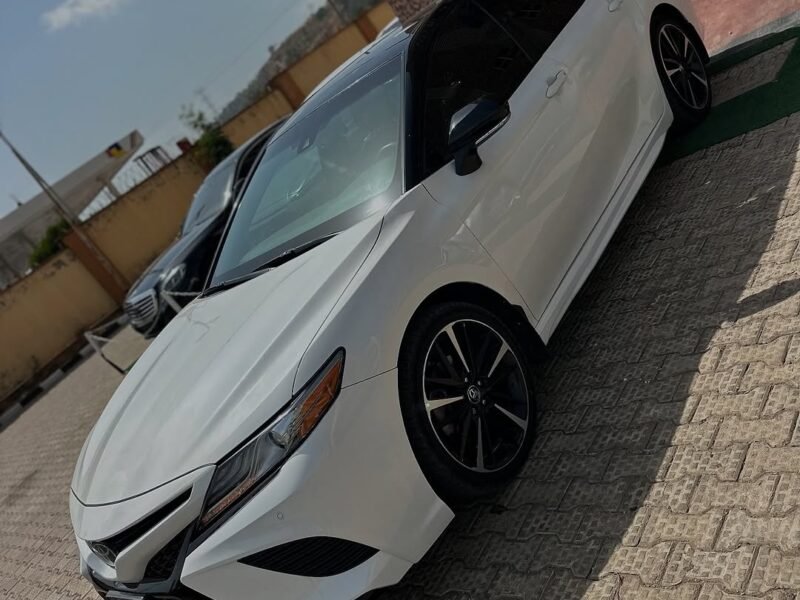2019 Toyota Camry XSE