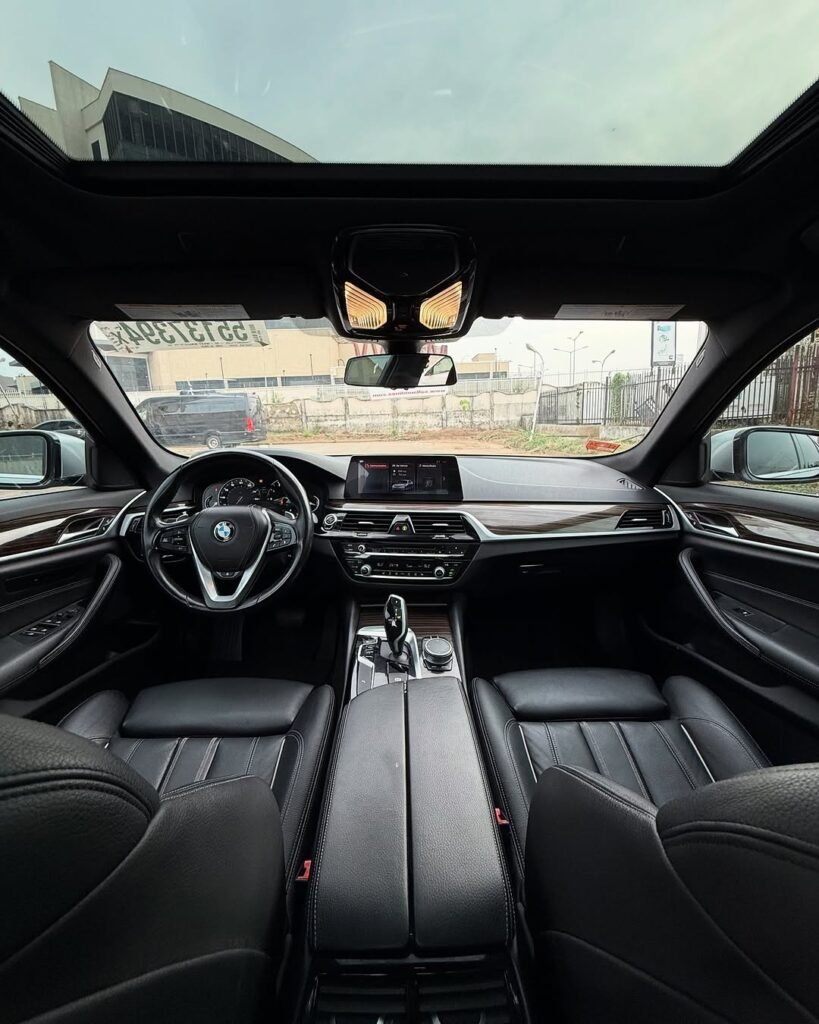 2019 BMW 530i