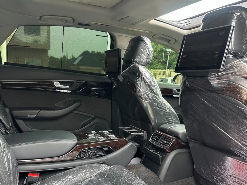 2015/2016 Audi A8L
