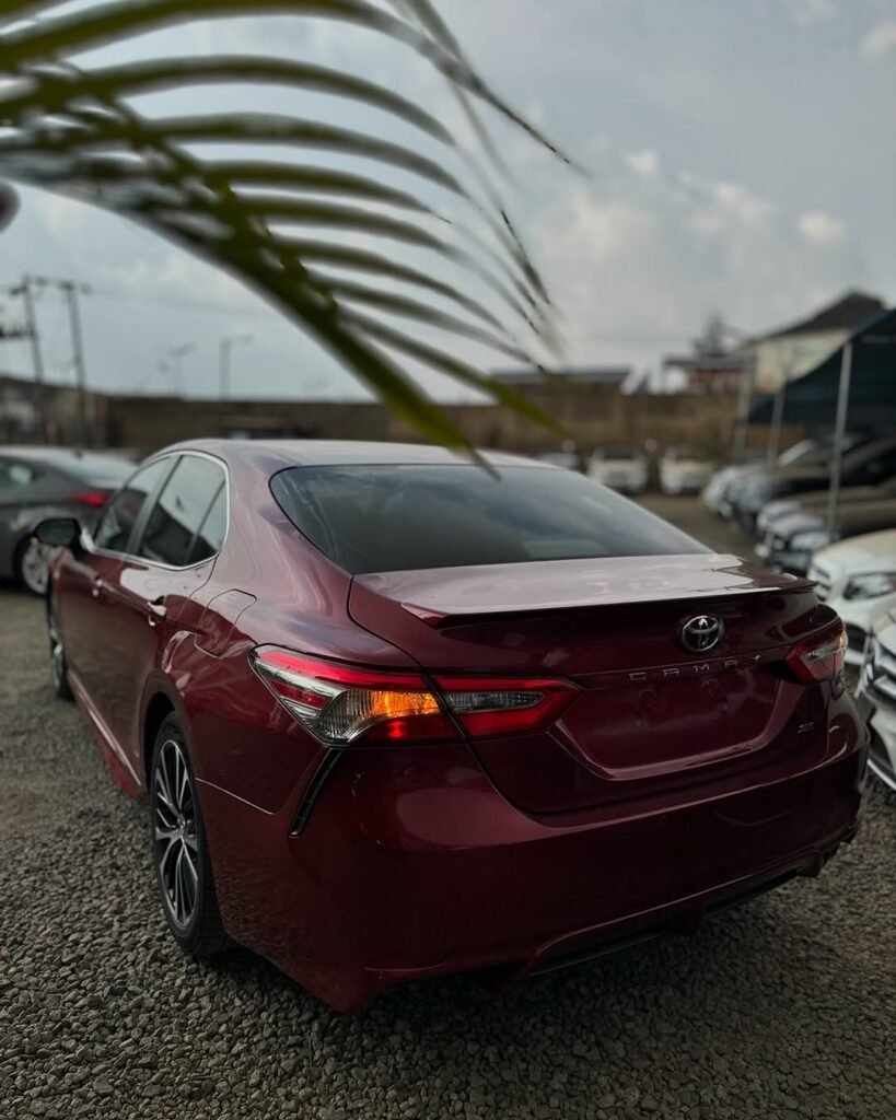 2019 Toyota Camry SE