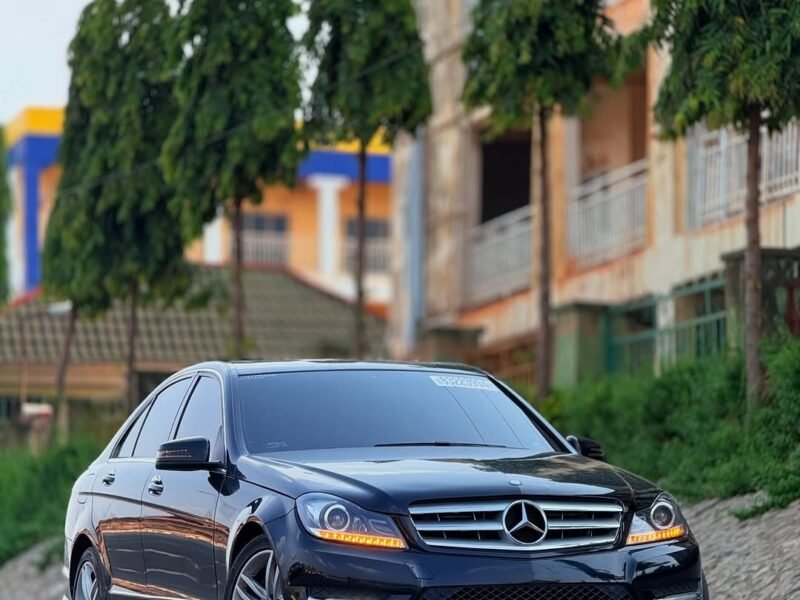 2013 Mercedes-Benz C300