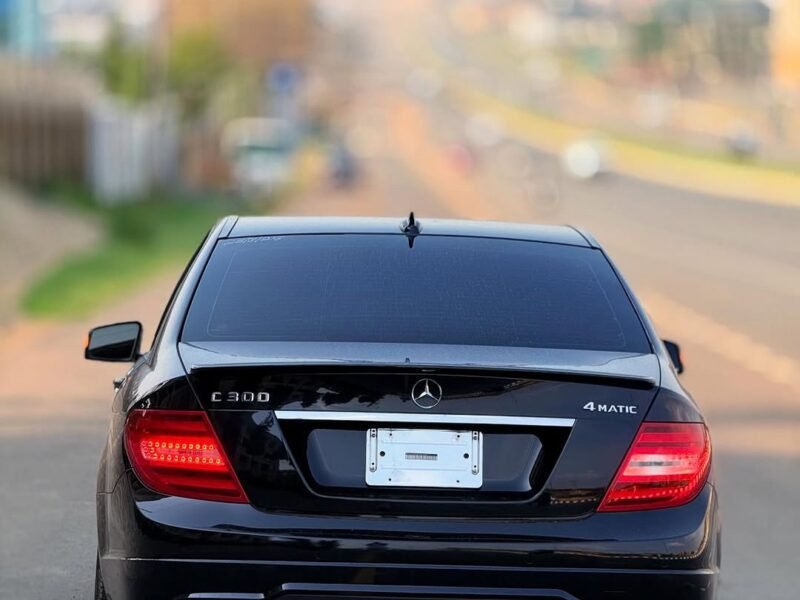 2013 Mercedes-Benz C300