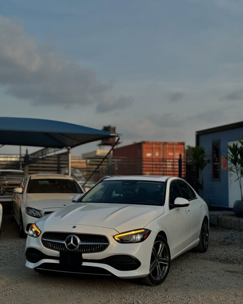 2022 Mercedes-Benz C300