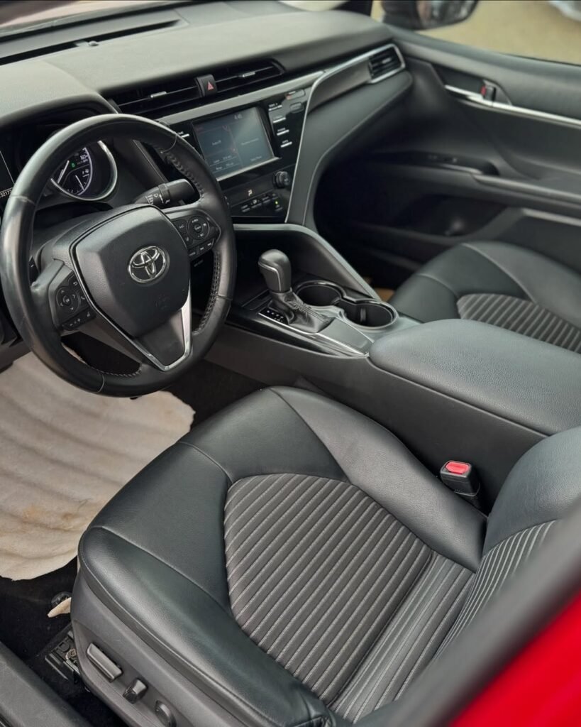 2019 Toyota Camry SE