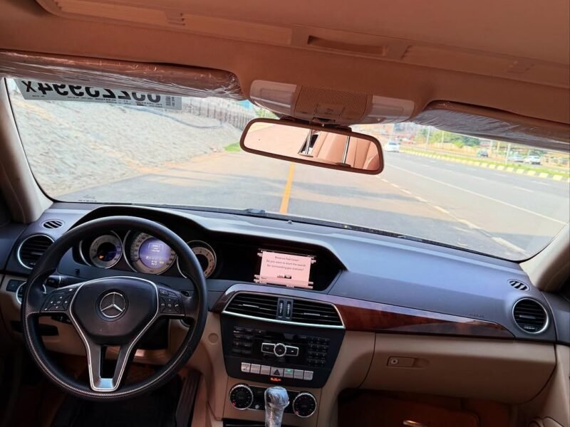 2013 Mercedes-Benz C300