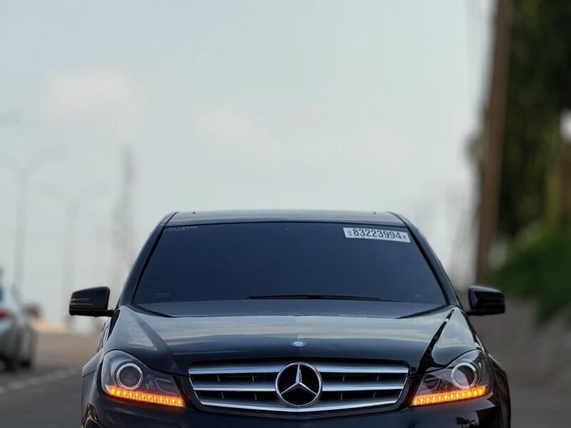 2013 Mercedes-Benz C300