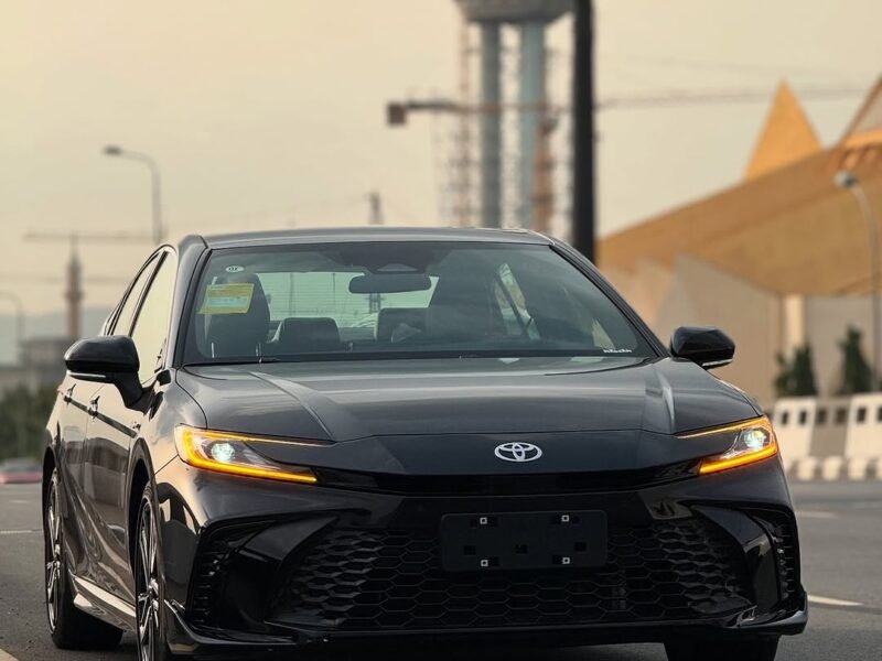 Brand New 2025 Toyota Camry 2.0S HEV