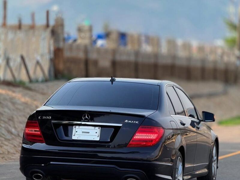 2013 Mercedes-Benz C300