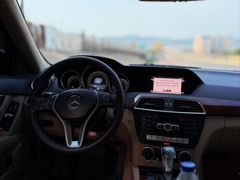 2013 Mercedes-Benz C300