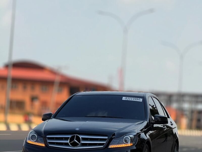 2013 Mercedes-Benz C300