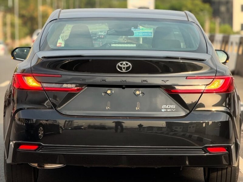 Brand New 2025 Toyota Camry 2.0S HEV